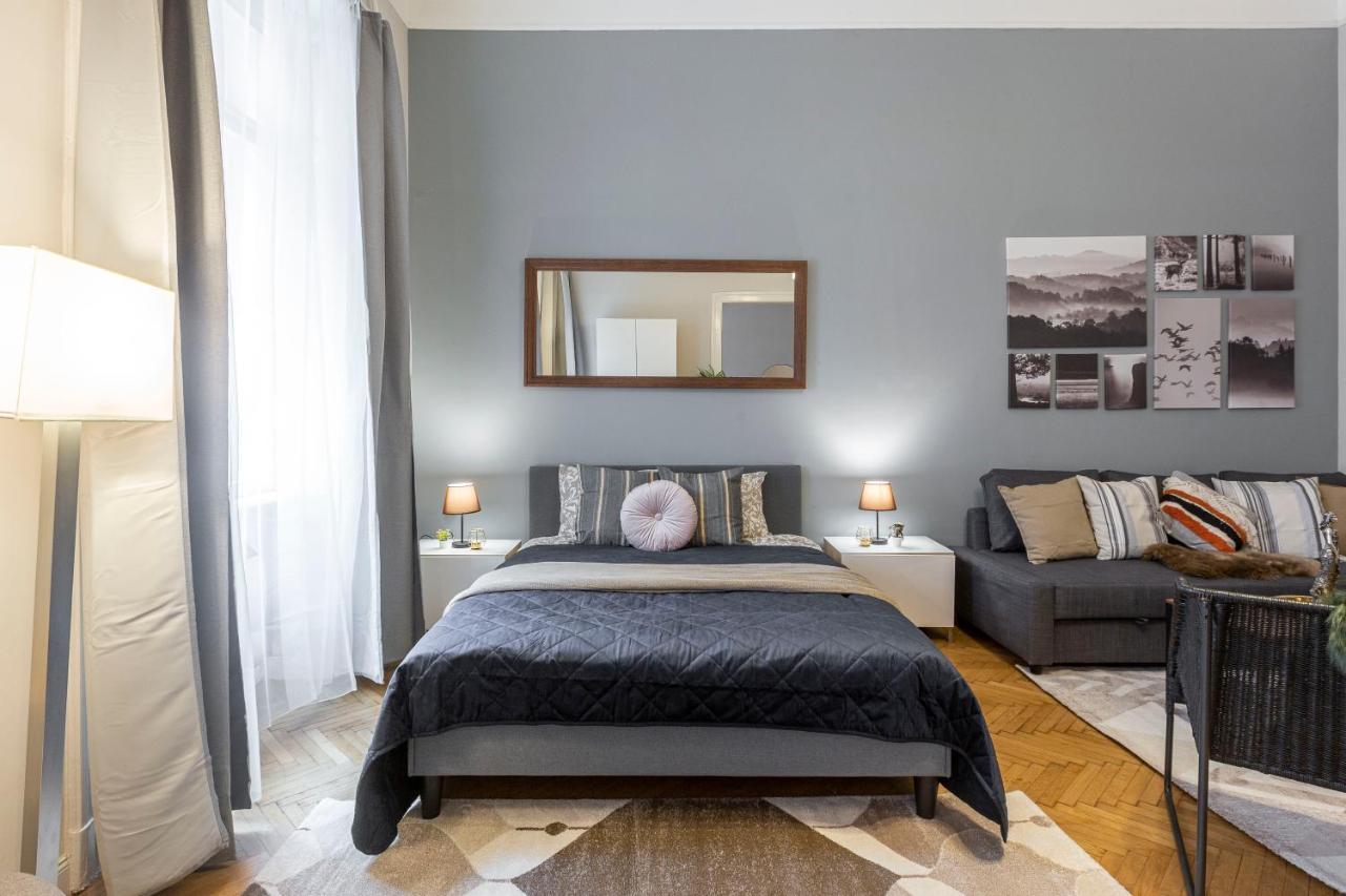 Spacious & Cozy Downtown Apartment With Balcony Budapest Exterior photo